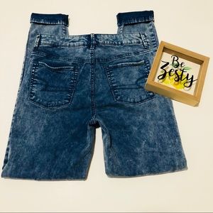 AE acid-washed Sky-High jeggings
